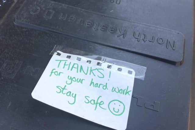 A note to cheer on the key workers. EMN-200304-101719001