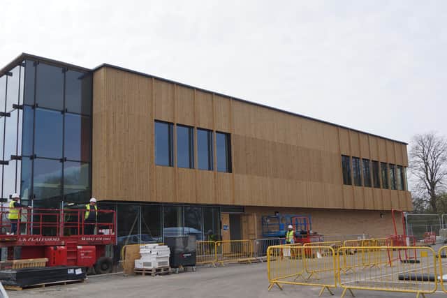 work on the outside of the building is almost complete EMN-201004-113713001