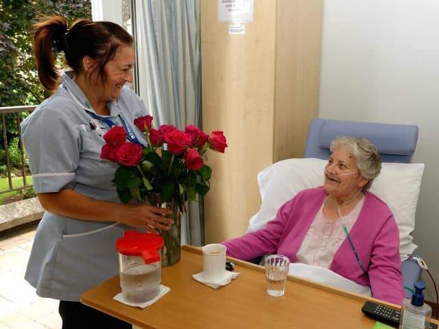 Caring at St Barnbas Hospice's Lincoln in-patient centre. EMN-200414-125141001