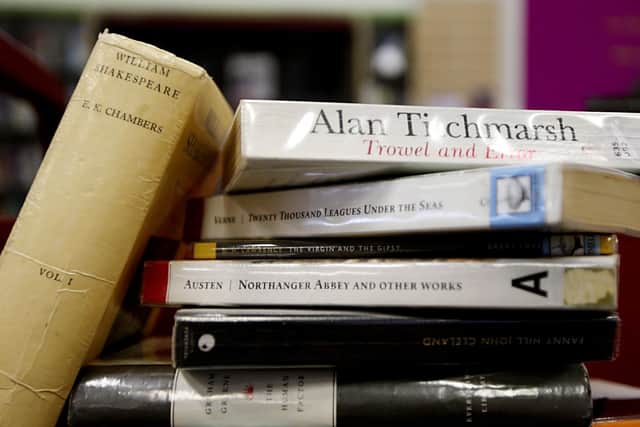 Library books EMN-190521-090214001