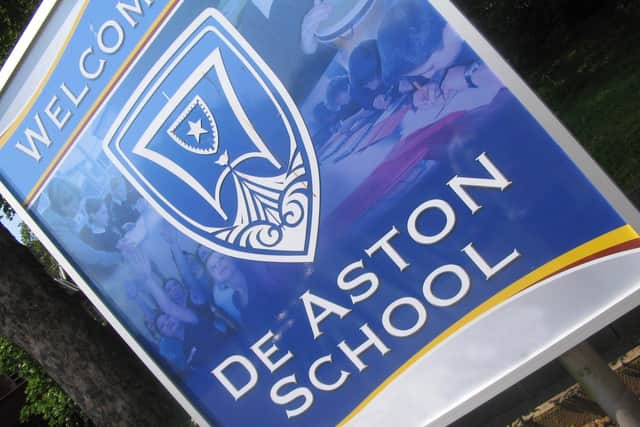 De Aston EMN-200423-110113001