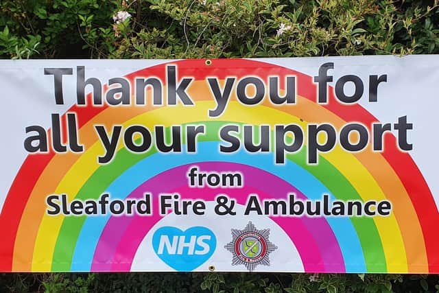 The 'thank you' banner put up outside Sleaford's joint fire and ambulance station on East Road. EMN-200430-145415001