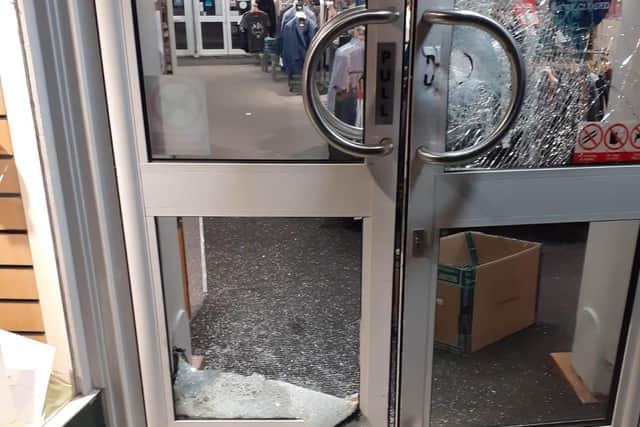 A sledgehammer was used to gain entry to Alisons in Skegness before burglars got away with 5,000.