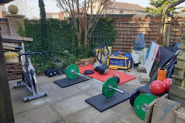 Outdoor training, but not when its raining, by Lofty Holmes. EMN-201005-170020001