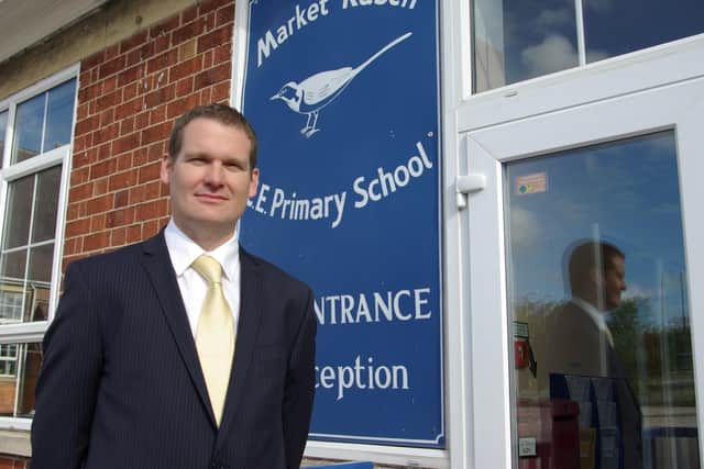 Headteacher Andrew Smith EMN-201205-122507001
