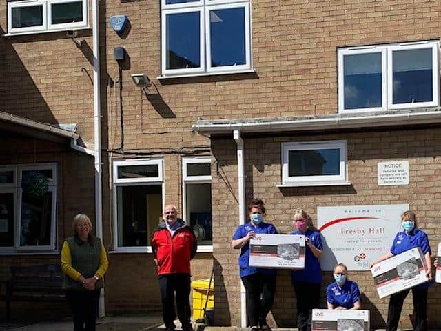 A donation of televisions and radios has been made to Eresby Care Home in Spilsby.