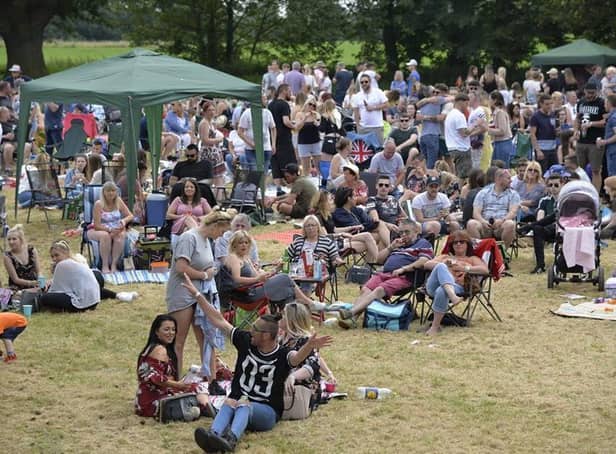 Fans at Framfest