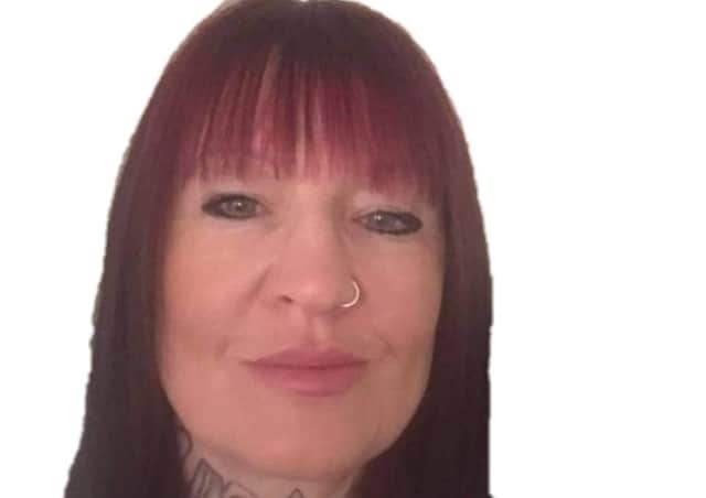 Celebrating her all clear - Michelle Morris of Sleaford. EMN-211014-173233001