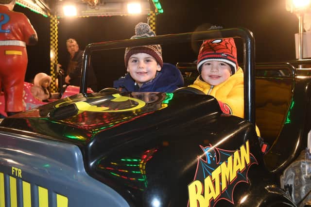 L-R Morgan McLaughlin 6 and Jack Osborne 5 EMN-210811-110742001