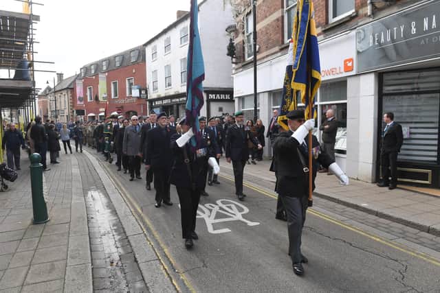 Standard bearers at the head of the procession. EMN-211115-103844001