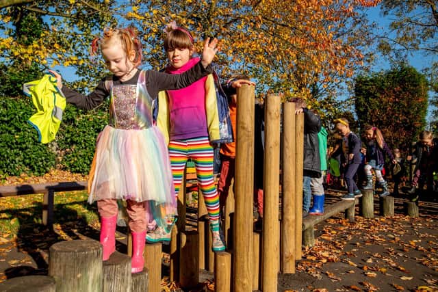 Wragby SchoolChildren under took a walk around the grounds EMN-211122-104049001