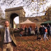 William Reeve welcomes people to the Christmas market on Leadenham Estate. EMN-211129-102101001