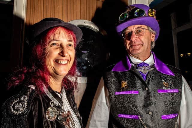 Mistress.Fred.T.bear and Dr Ed Nought EMN-211129-090317001
