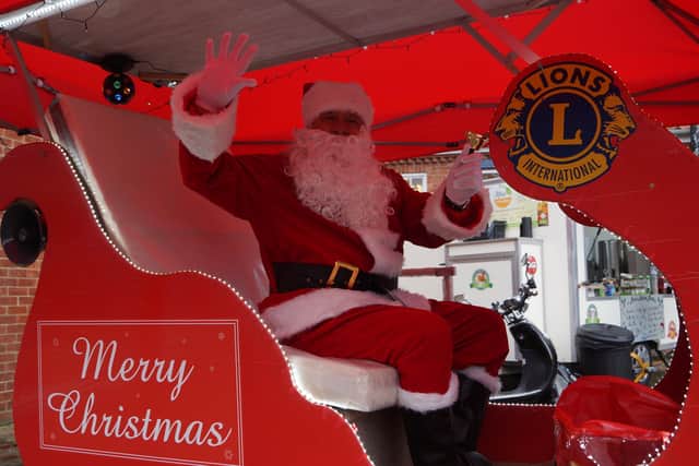 Market Rasen Christmas Market EMN-210512-220037001