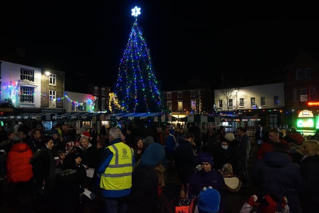 Market Rasen Lights switch-on EMN-210512-220002001