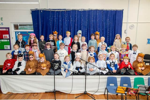 Tattershall primary school's nativity play. EMN-211216-090014001