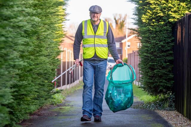 Neil Stone, the Coningsby litter womble. EMN-220501-104944001