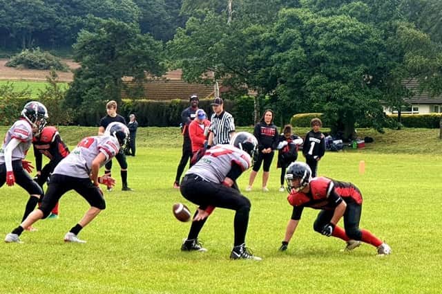 The Lincolnshire Bombers under 16s in action.