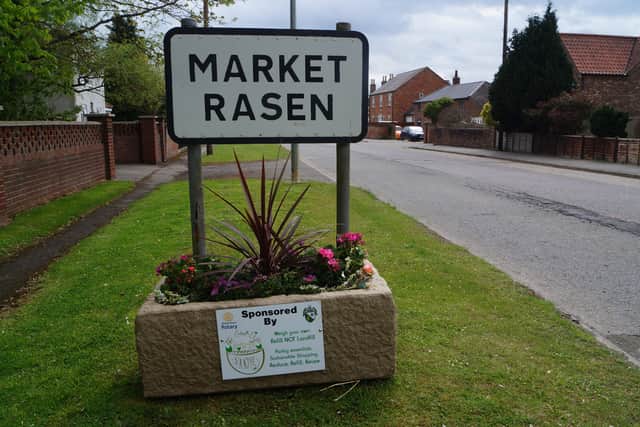 Market Rasen EMN-220502-074245001