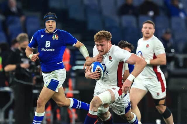 Ollie Chessum runs with the ball during the Guinness Six Nations match between Italy and England at the Stadio Olimpico. (Photo by David Rogers/Getty Images)