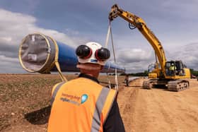 Anglian Water teams working on the new pipeline installation near Harmston. EMN-220215-102618001