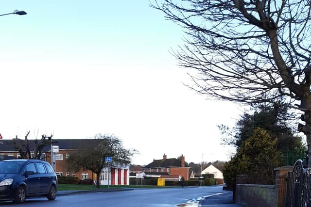 The new double yellow lines in Robin Hoods Walk.