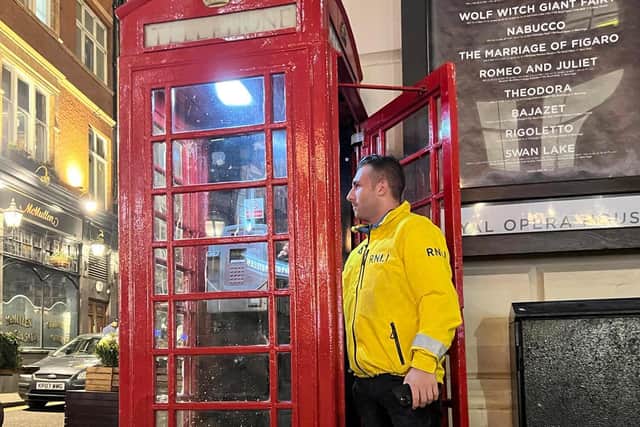 Brad checking in from London during the latest '200' chgallenge.
