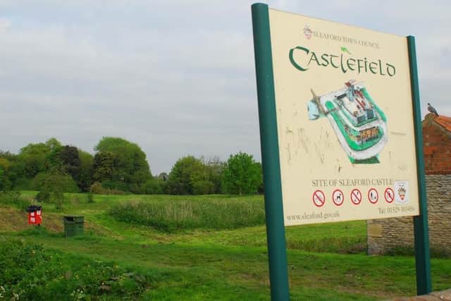 The site of Sleaford Castle. EMN-220322-091351001