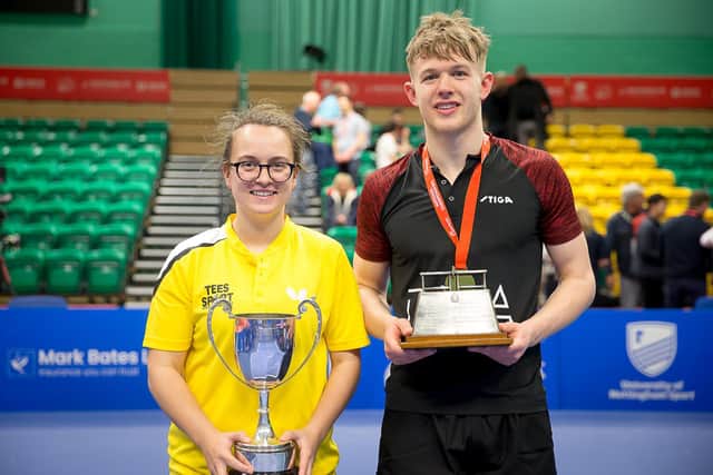 Tom Jarvis with women's champion Maria Tsaptsinos. Photo: Alan Man