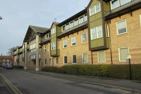 More solar panels for the roofs of NKDC offices, Sleaford? EMN-220331-113316001