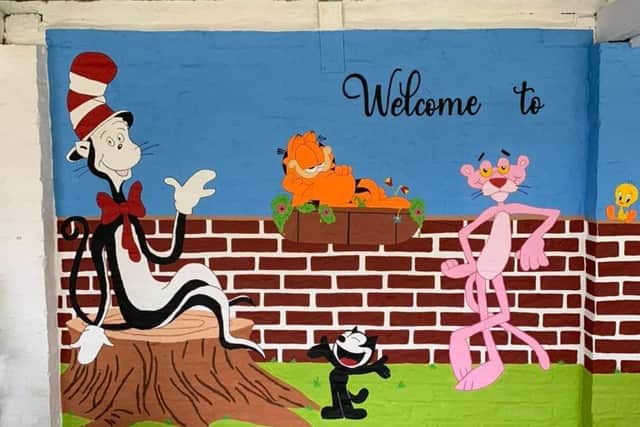 Katie's mural at Just Kats cattery on Wainfleet Bank.