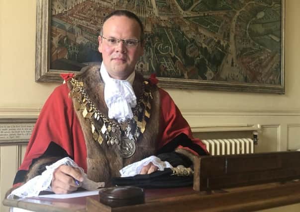Councillor Darren Hobson will remain as the Mayor of Louth for the year.
