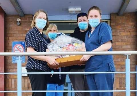 A hamper delivery to one of the intensive care units. EMN-210419-164024001