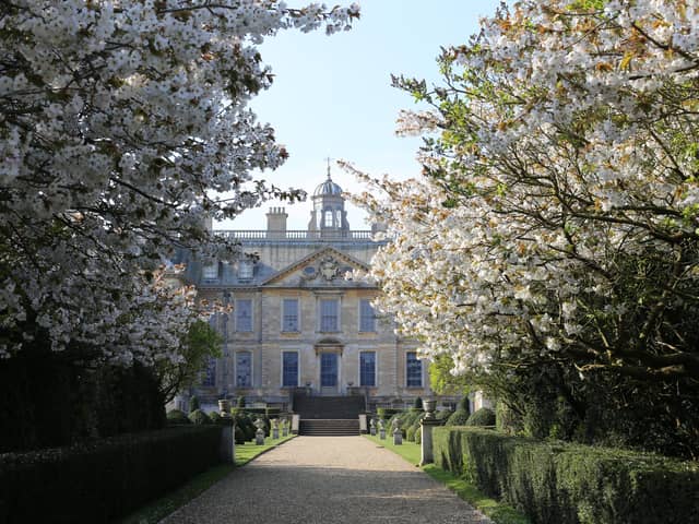 Belton house in blossom. EMN-210422-104242001