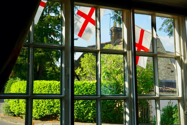 St George's Day EMN-210423-103913001