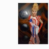 Kahmora Hall, of RuPaul's Drag Race, with Ros' Rosette.
