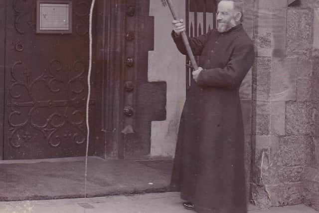 Gad Whip
Picture courtesy of Caistor Parish Church EMN-210426-084041001