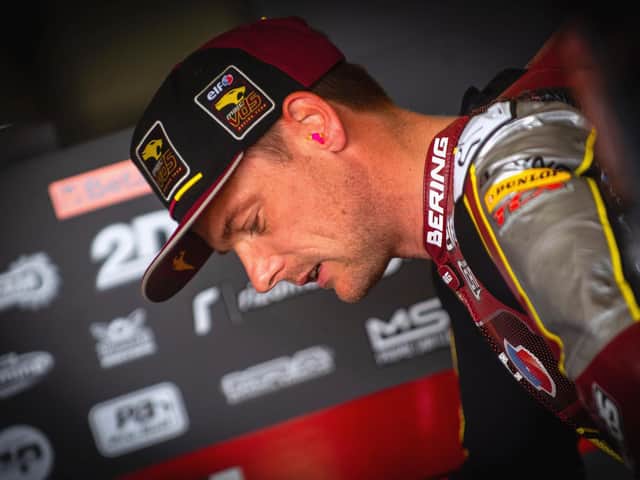 Sam Lowes.