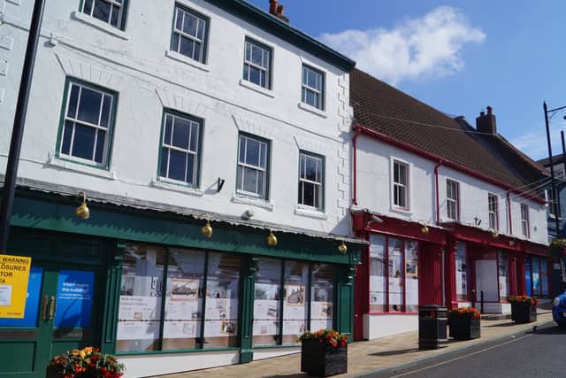 2-4 Market Place EMN-210521-130849001