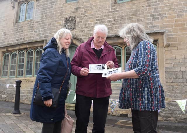 Harriott Righini-Brand talking to Dave Mettam and his wife Ann Mettam. Dave's grandfather lived in Navigation House. EMN-210521-160924001