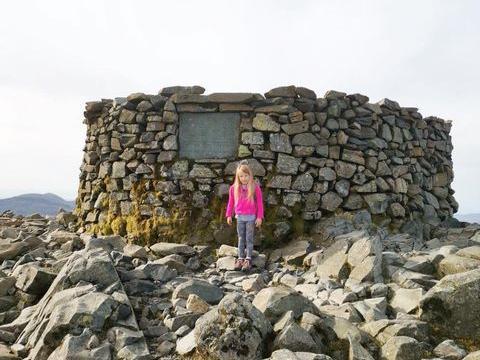Willow hits the heights by climbing highest peak in England - at the age of five - Vimarsana News