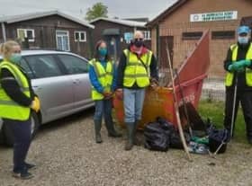 Volunteers at Horncastle RiverCare Group. EMN-210528-120534001