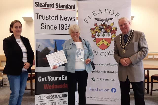 Anthea Ashmore receives the Environmental Award. EMN-210528-162023001