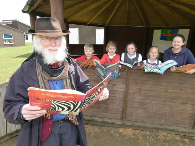 Share a Story fun at Navenby CofE Primary School.