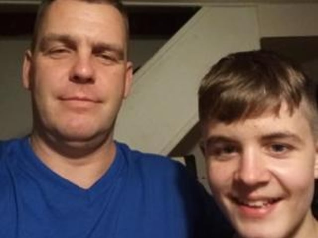 Roberts with dad Edgars