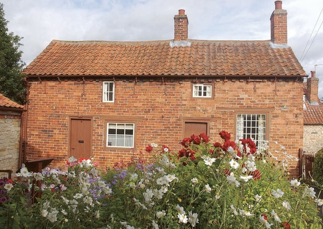 Mrs Smith's Cottage, Navenby. EMN-210619-140219001