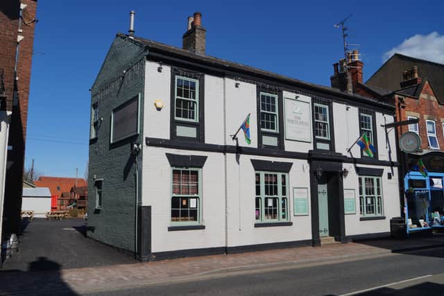 Market Rasen's White Swan hosts the veterans' breakfast club EMN-210622-064611001