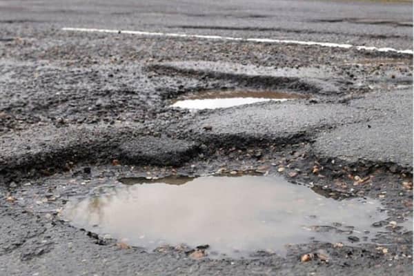 Lincolnshire County Council is giong to spend an extra £10m on repairs to B roads and unclassified roads. EMN-210329-105651005