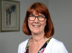 Christine Newitt SUS-211207-154311001