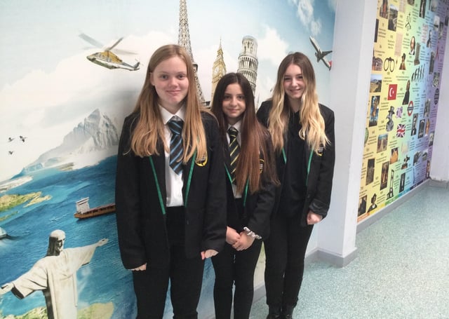 Ruby-Lily Desborough, Olivia Cairns and Ella Edgar. EMN-210907-093623001